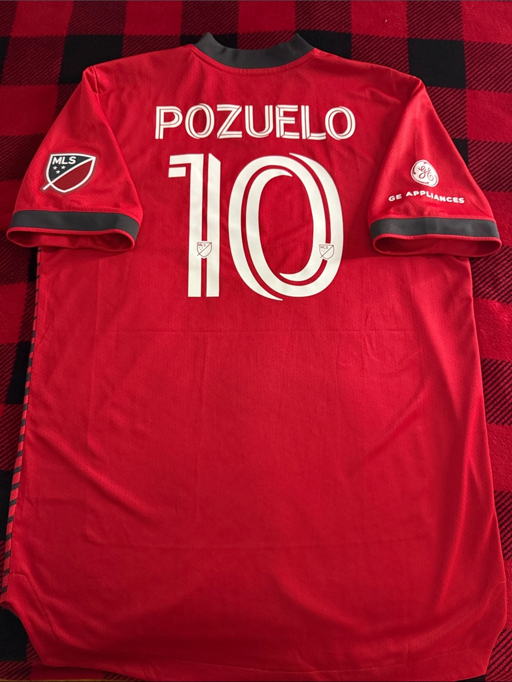 Toronto FC #10 Alejandro Pozuelo 2021-22 MLS Home Player Edition Adidas Jersey
